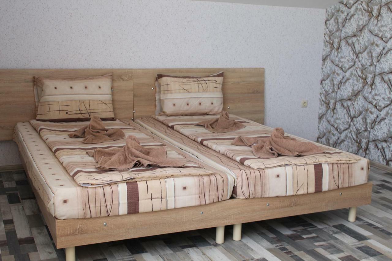 Guest House Valiland Bulgarevo Exterior photo