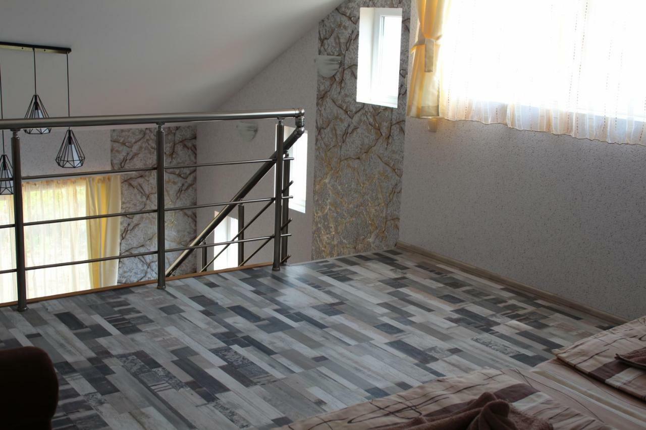 Guest House Valiland Bulgarevo Exterior photo