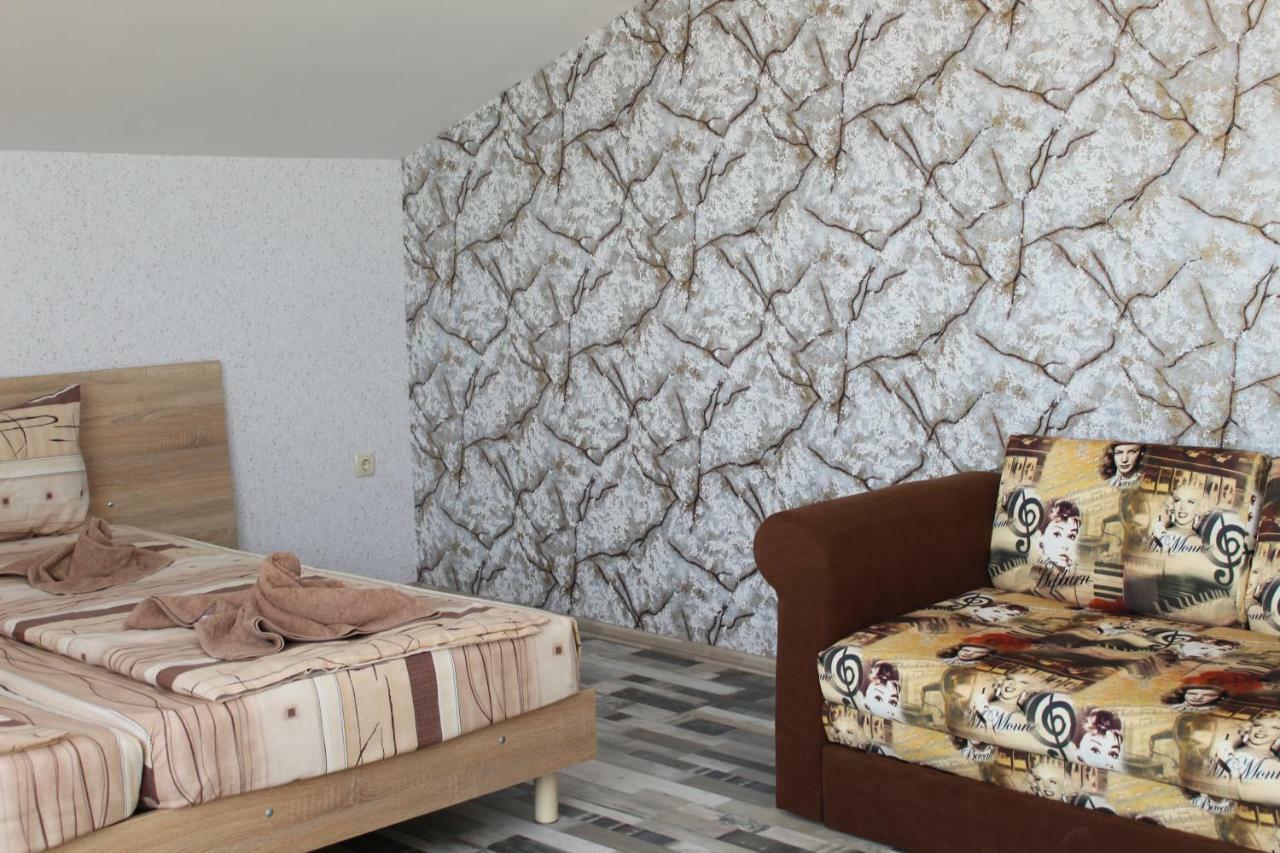 Guest House Valiland Bulgarevo Exterior photo