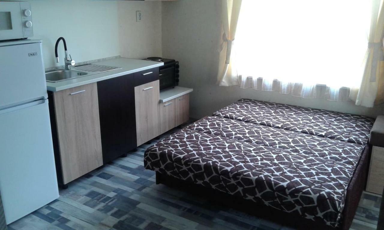 Guest House Valiland Bulgarevo Exterior photo