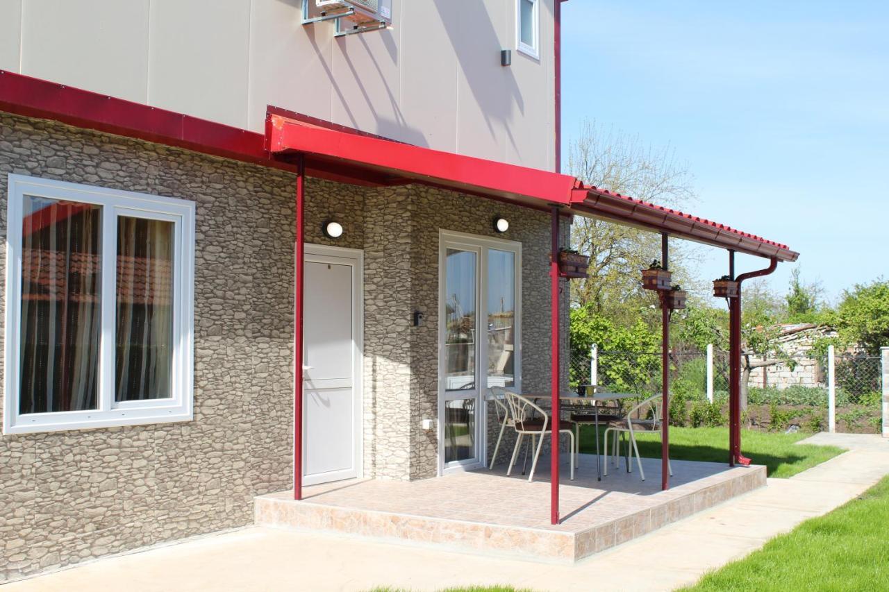 Guest House Valiland Bulgarevo Exterior photo