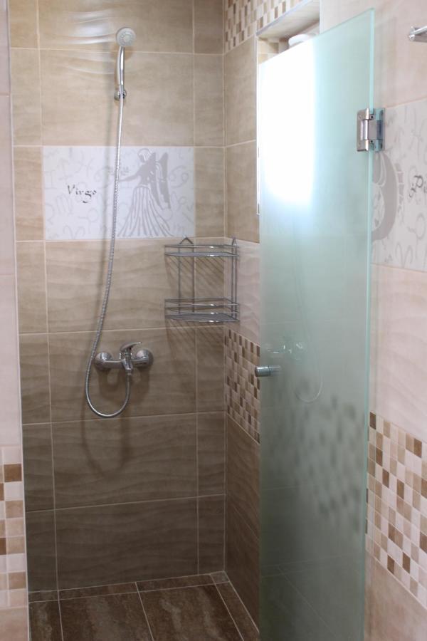 Guest House Valiland Bulgarevo Exterior photo