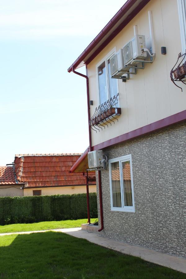 Guest House Valiland Bulgarevo Exterior photo